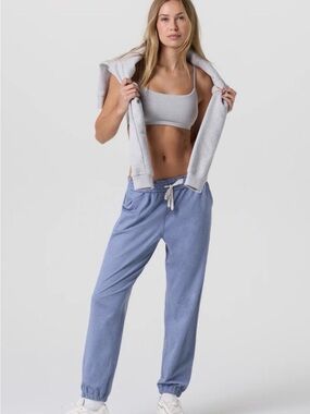 Vuori Boyfriend Joggers ~blue heather heron~ Size L NWT $100 MSRP 🌟